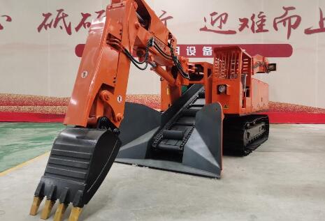 履帶式扒渣機的特點(diǎn)是什么呢？這五點(diǎn)了解下！